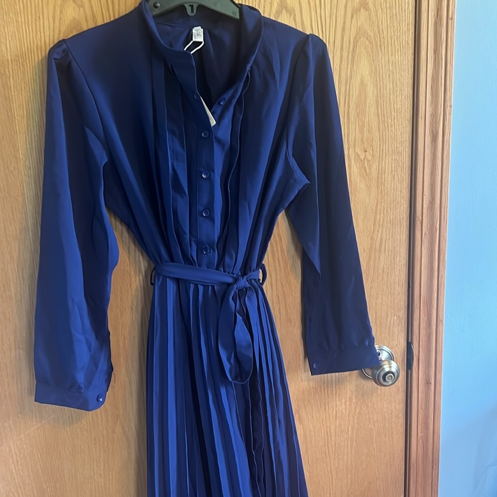 Women’s blue pleated ankle length dress‎ button up under slip size large LG